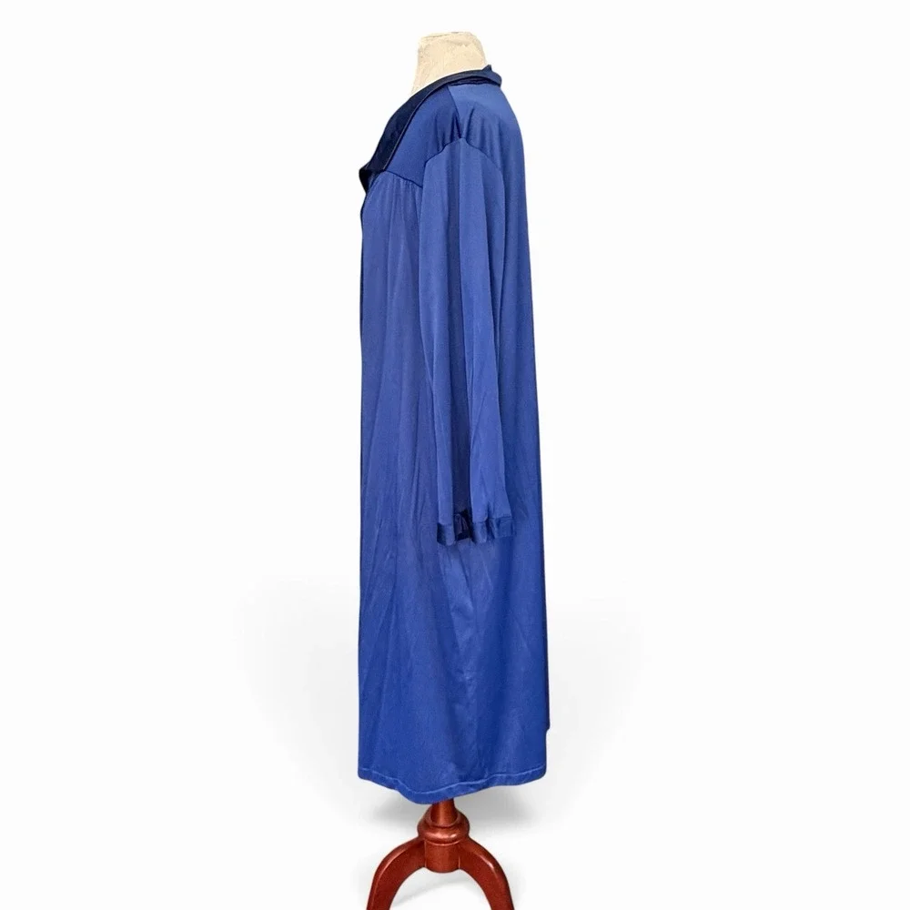 VANITY FAIR Nightgown Gown Robe Button Up Nylon Periwinkle Vintage XL Tradwife